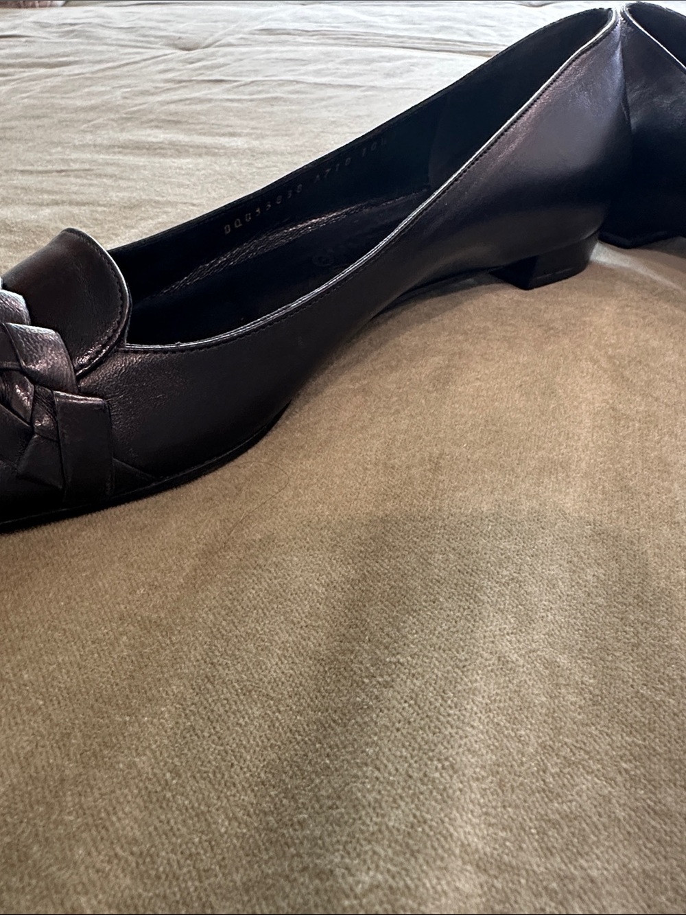 Salvatore Ferragamo Black Pointed-Toe Braided Leather Flats - Picture 7 of 9